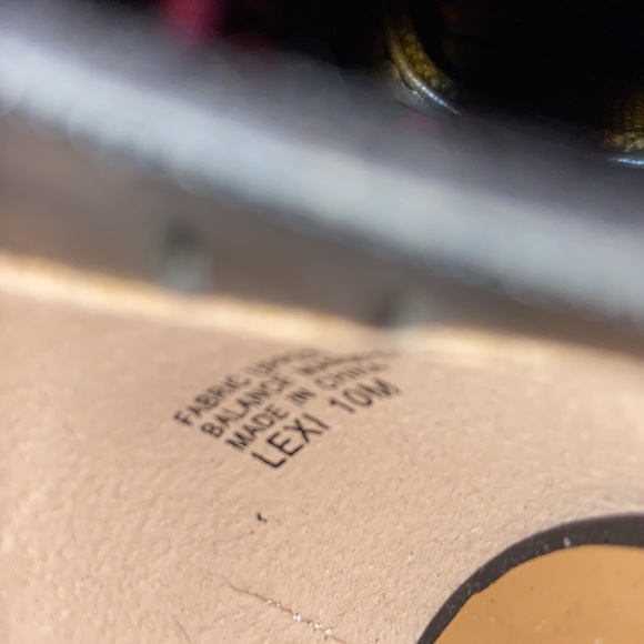 Amelie Grace Black suede booties with ankle buckle size 10 brand new - Picture 5 of 9